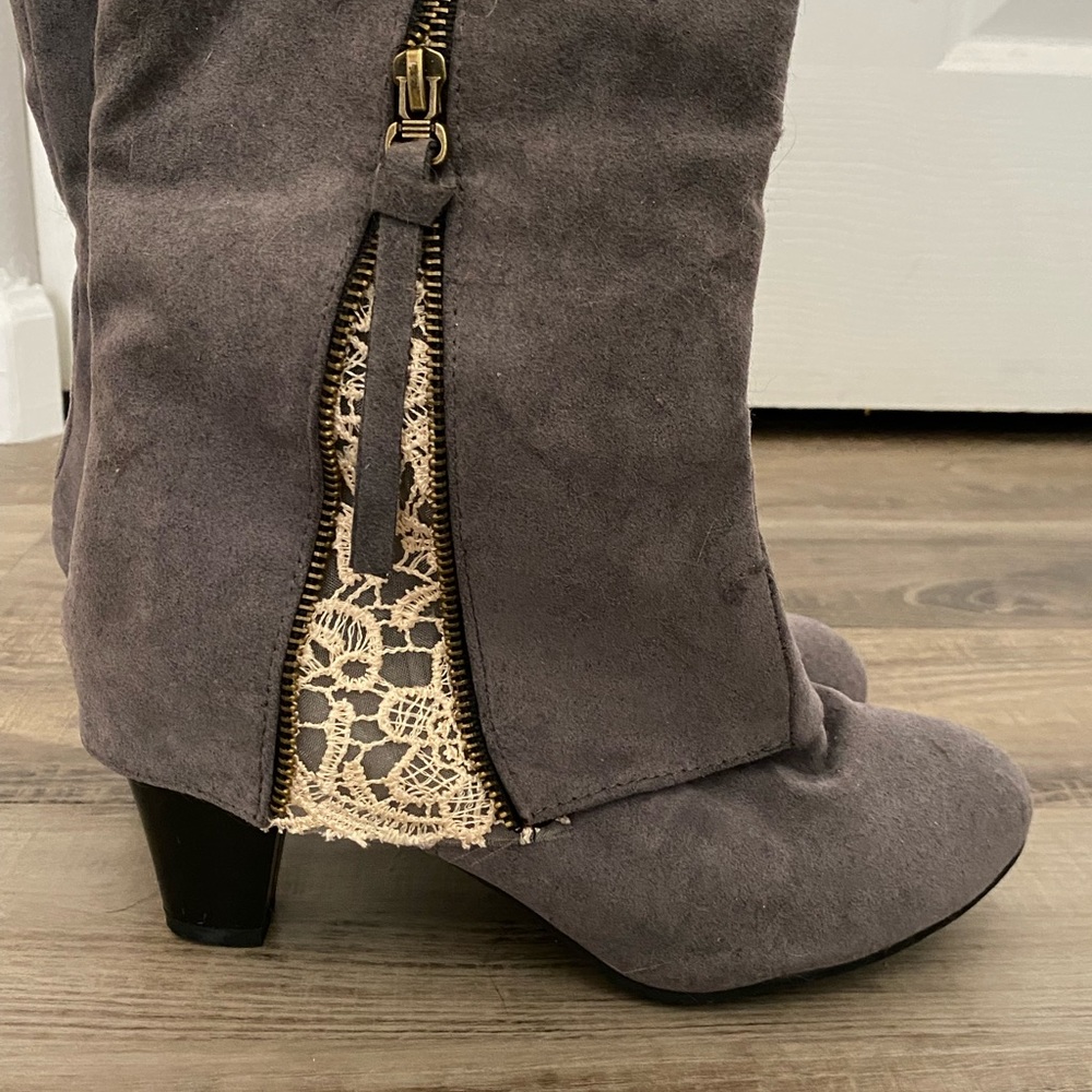 Heeled boots with lace detail
